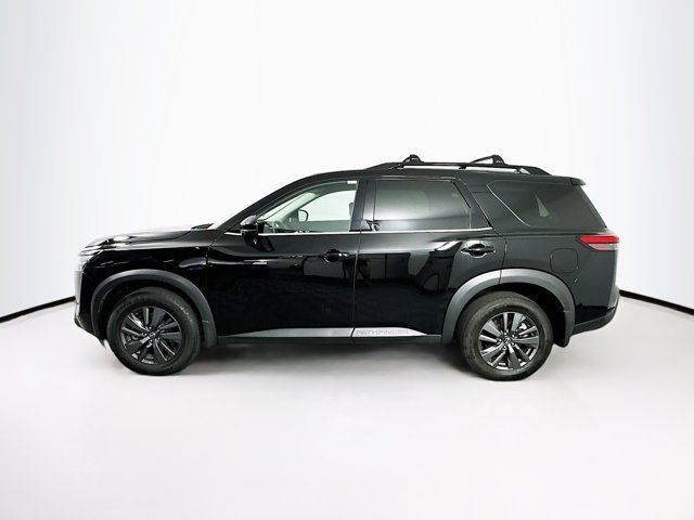 2023 Nissan Pathfinder SV