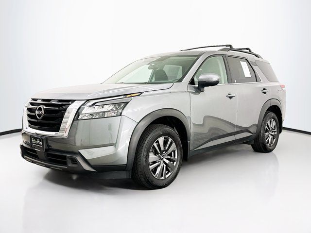 2023 Nissan Pathfinder SV