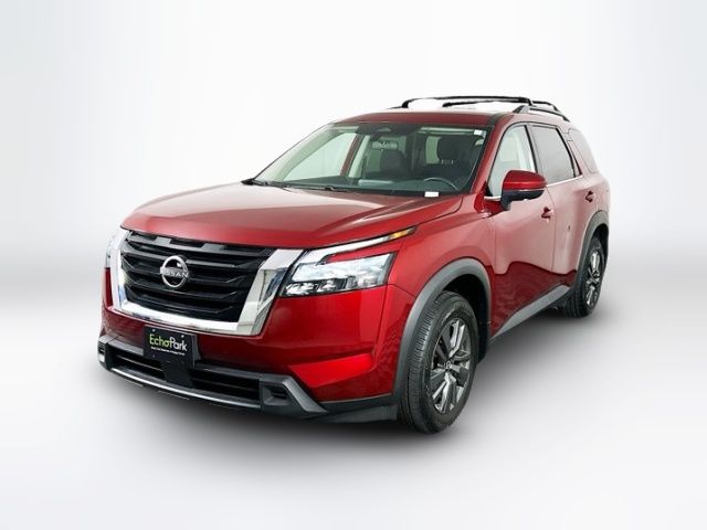 2023 Nissan Pathfinder SV