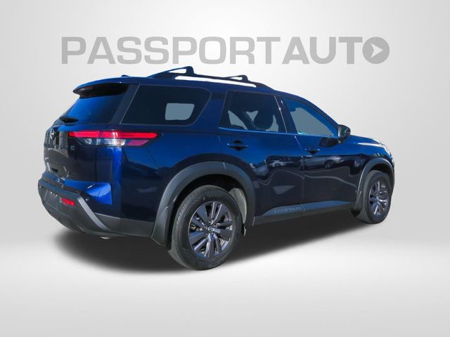 2023 Nissan Pathfinder SV