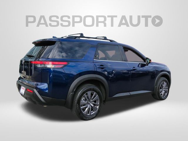 2023 Nissan Pathfinder SV