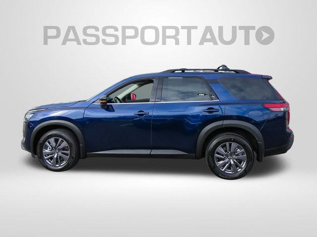 2023 Nissan Pathfinder SV