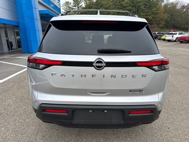 2023 Nissan Pathfinder SV