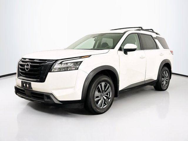 2023 Nissan Pathfinder SV