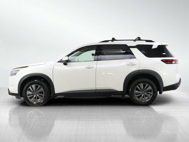 2023 Nissan Pathfinder SV