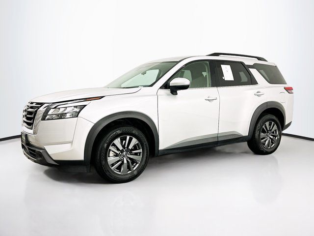 2023 Nissan Pathfinder SV