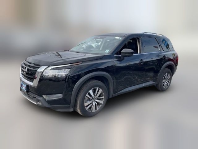 2023 Nissan Pathfinder SV