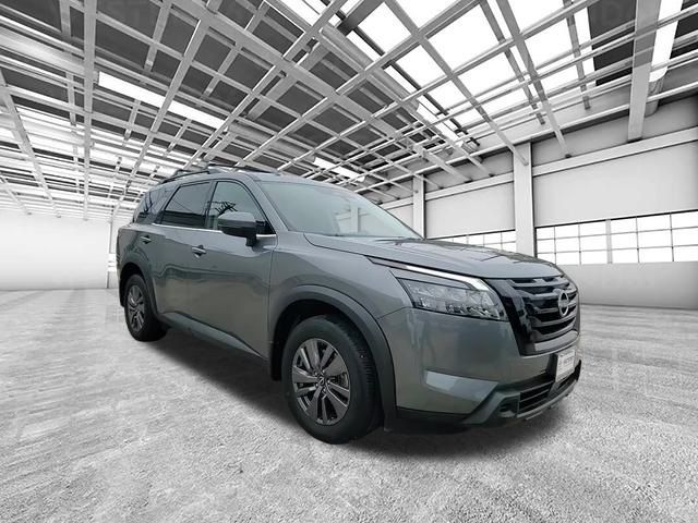 2023 Nissan Pathfinder SV