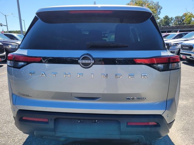 2023 Nissan Pathfinder SV