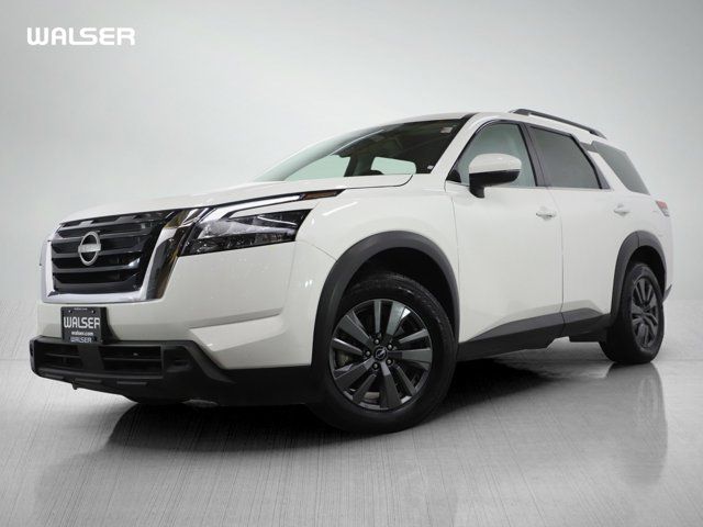 2023 Nissan Pathfinder SV