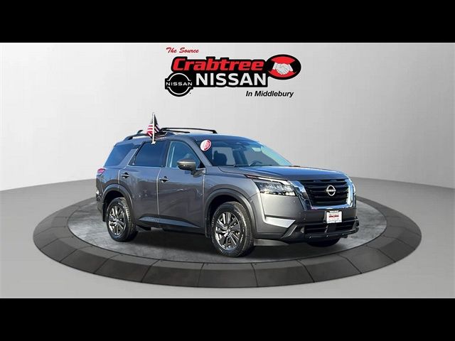 2023 Nissan Pathfinder SV