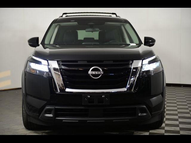 2023 Nissan Pathfinder SV