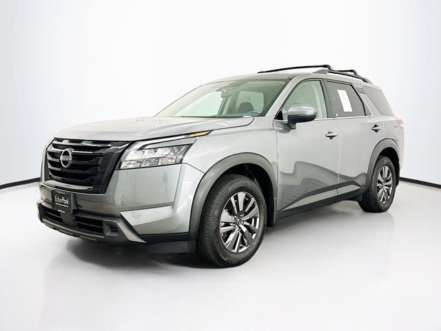 2023 Nissan Pathfinder SV