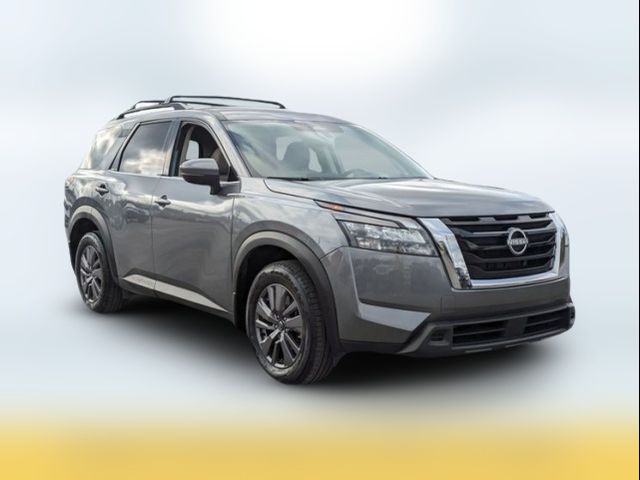 2023 Nissan Pathfinder SV