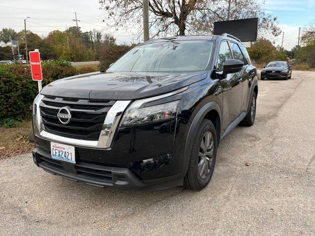 2023 Nissan Pathfinder SV