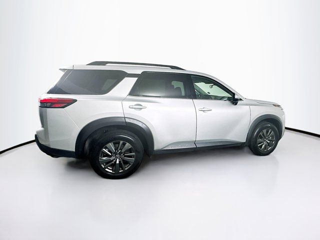 2023 Nissan Pathfinder SV