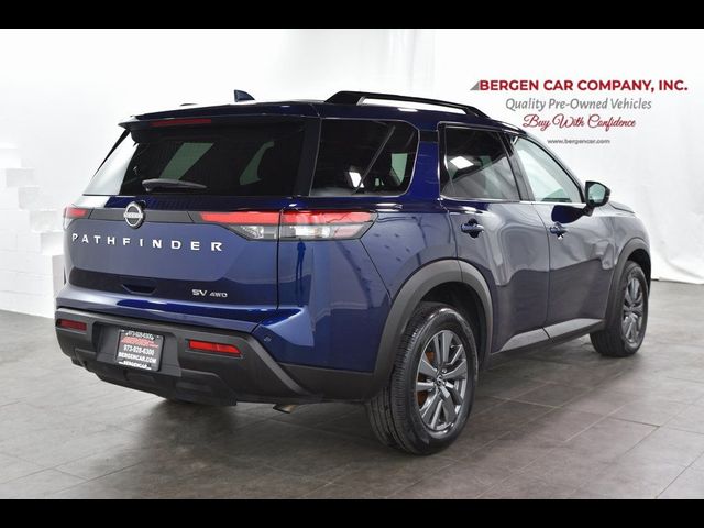 2023 Nissan Pathfinder SV