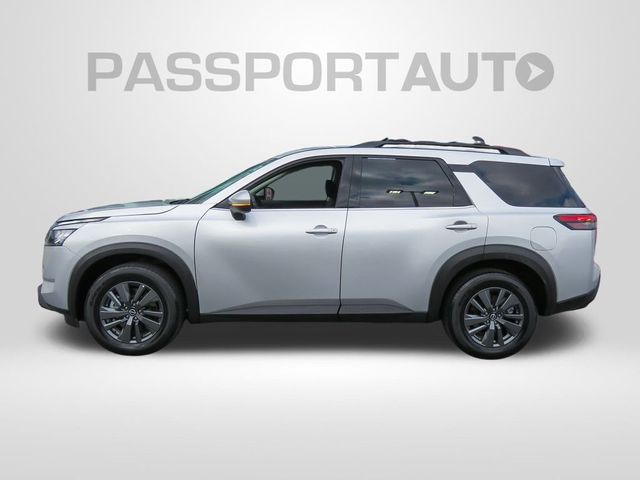 2023 Nissan Pathfinder SV