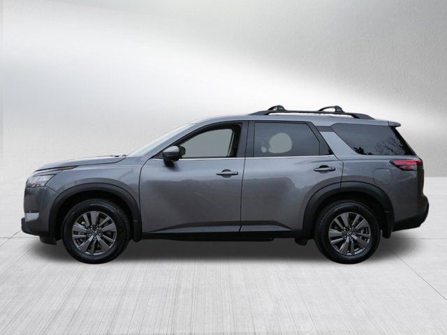 2023 Nissan Pathfinder SV