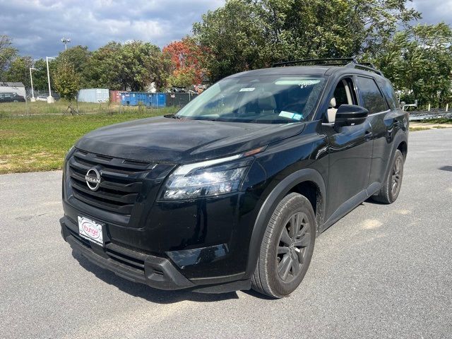 2023 Nissan Pathfinder SV