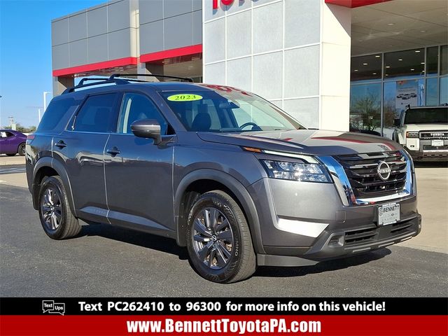 2023 Nissan Pathfinder SV