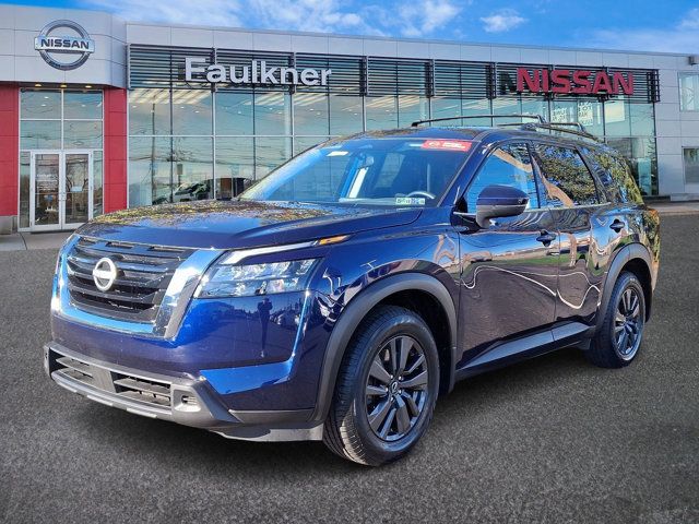 2023 Nissan Pathfinder SV