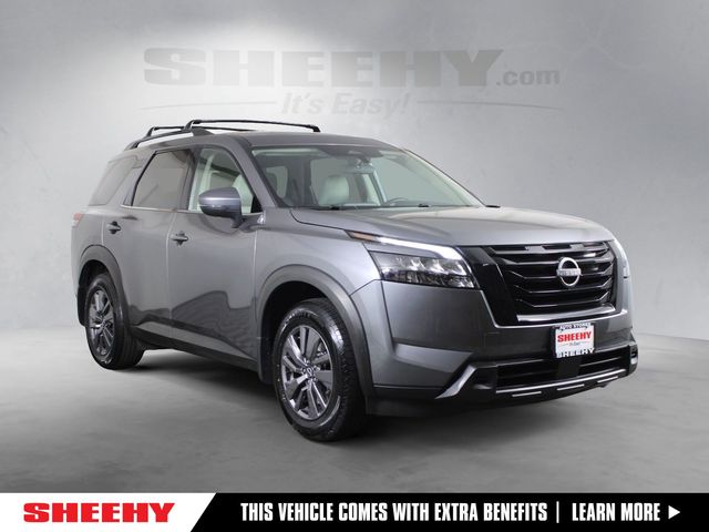 2023 Nissan Pathfinder SV