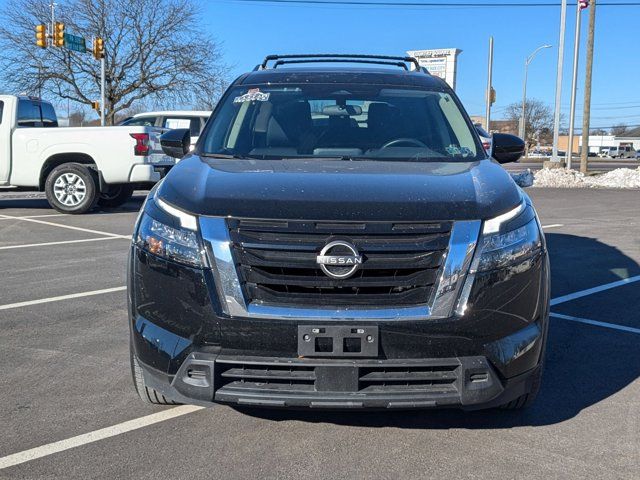 2023 Nissan Pathfinder SV