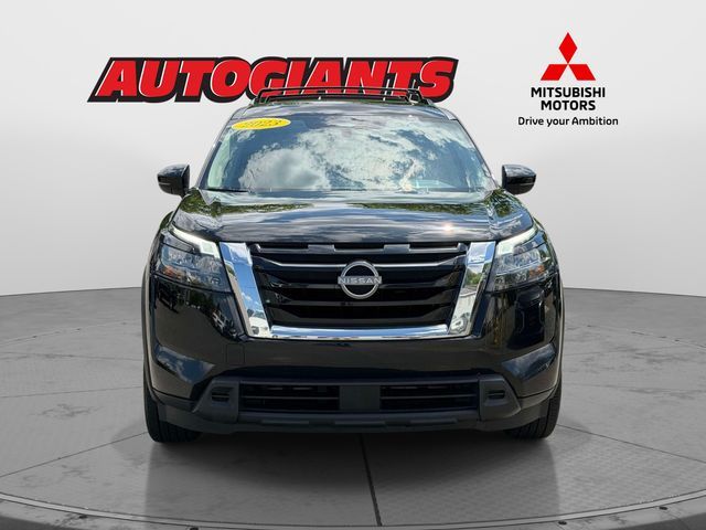 2023 Nissan Pathfinder SV
