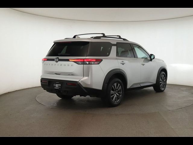 2023 Nissan Pathfinder SV