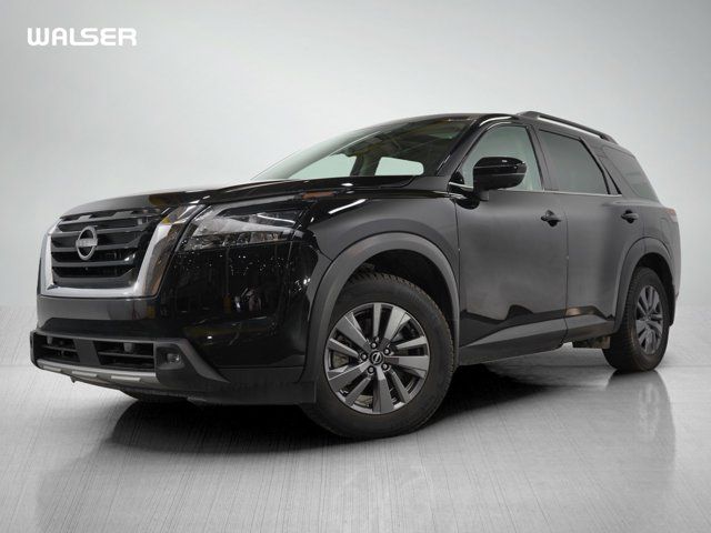 2023 Nissan Pathfinder SV