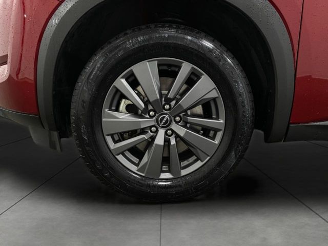 2023 Nissan Pathfinder SV