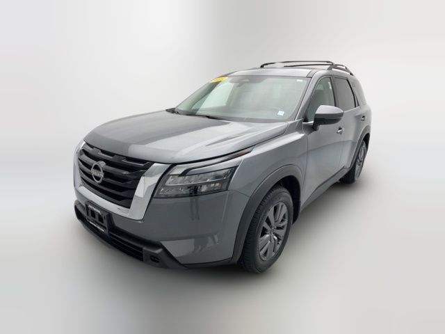 2023 Nissan Pathfinder SV