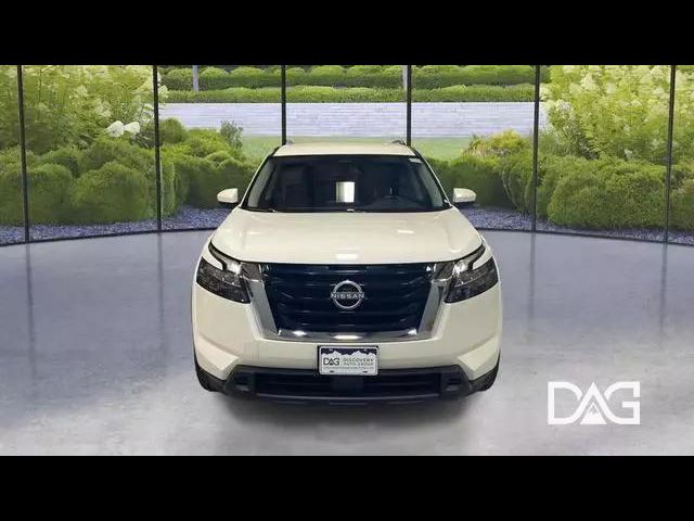 2023 Nissan Pathfinder SV