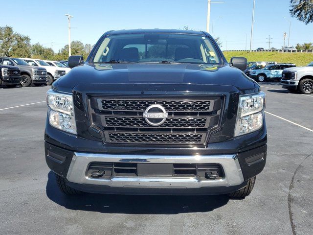 2023 Nissan Titan SV