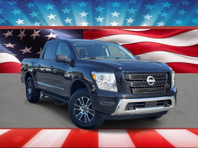 2023 Nissan Titan SV