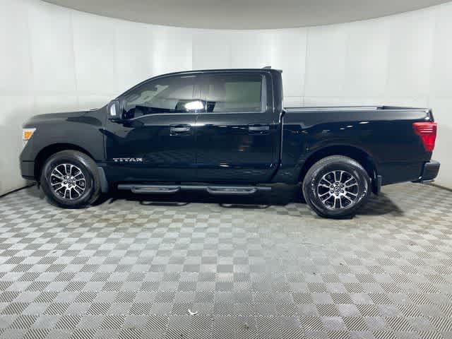 2023 Nissan Titan SV