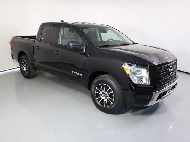 2023 Nissan Titan SV
