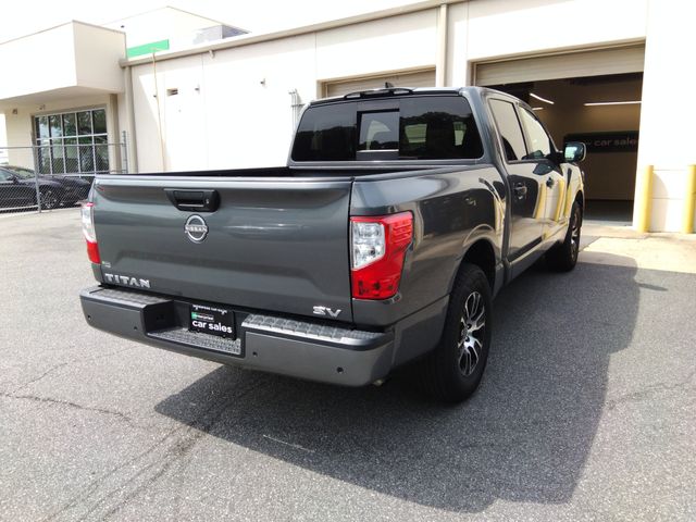 2023 Nissan Titan SV