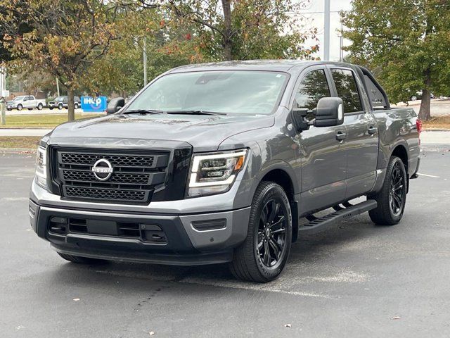 2023 Nissan Titan SV