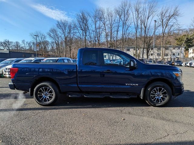 2023 Nissan Titan SV