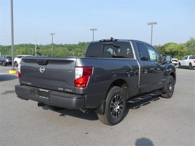 2023 Nissan Titan SV