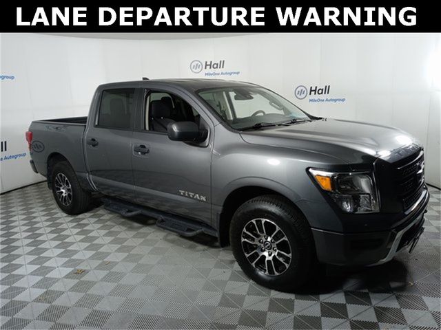 2023 Nissan Titan SV