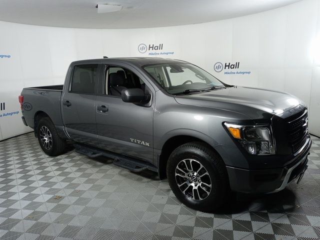 2023 Nissan Titan SV