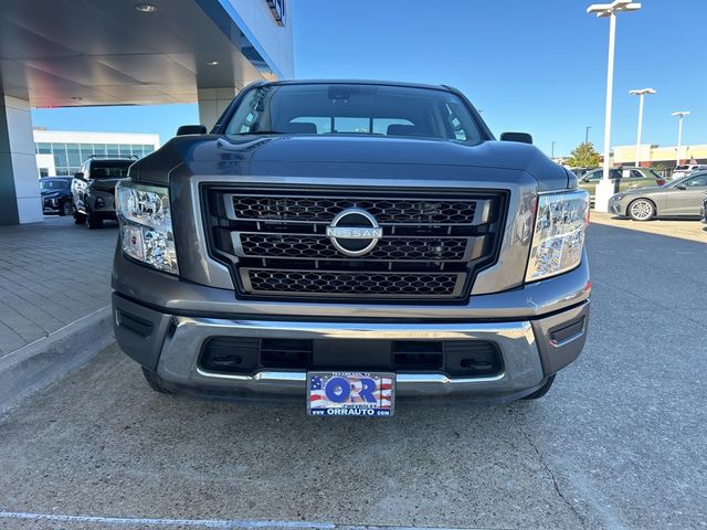 2023 Nissan Titan SV