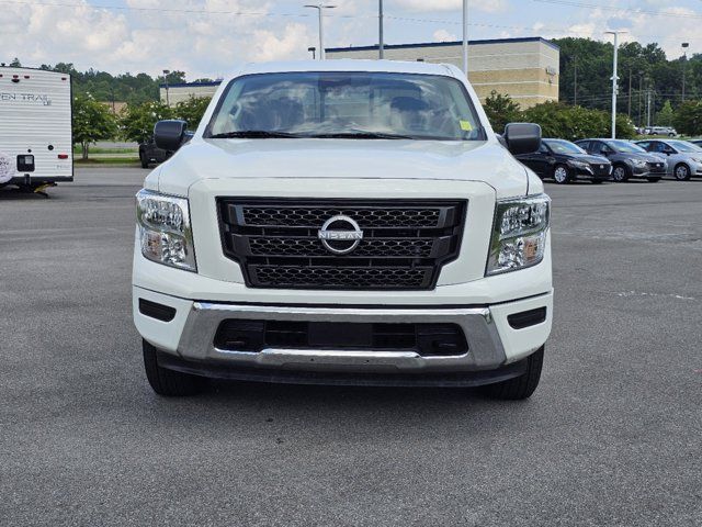 2023 Nissan Titan SV