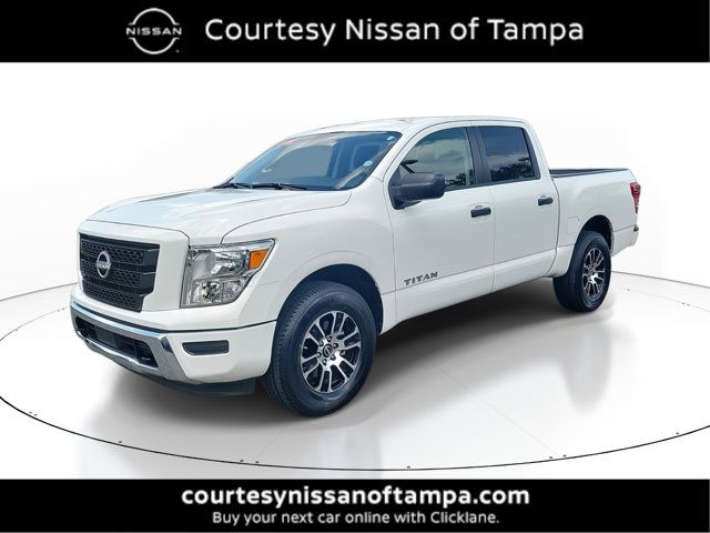 2023 Nissan Titan SV