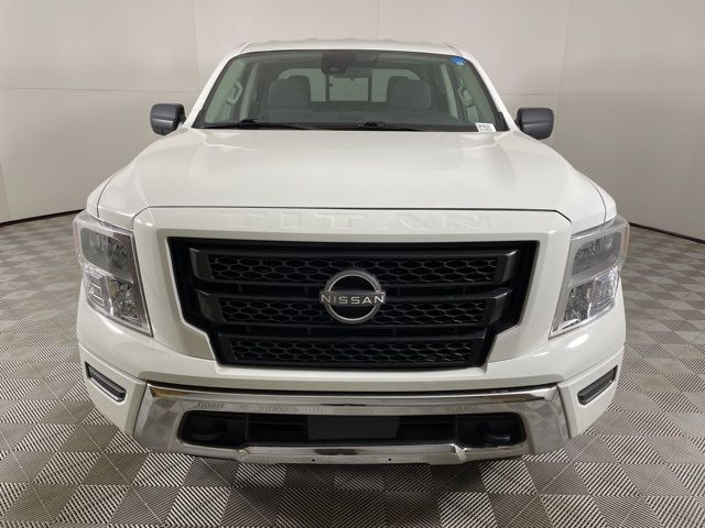 2023 Nissan Titan SV