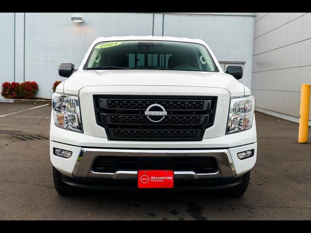 2023 Nissan Titan SV