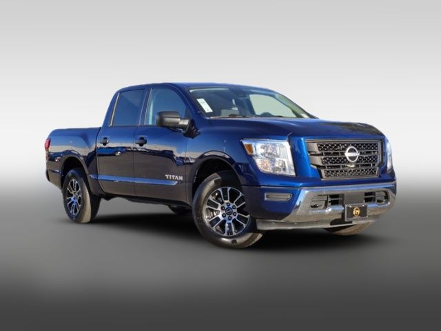 2023 Nissan Titan SV